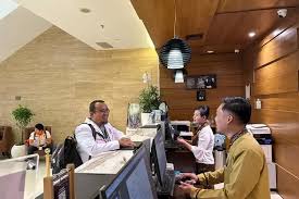 Berangkat Menggunakan Kereta Ekonomi, SS Haji Rendra Menjadi Sorotan