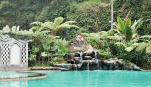 Surga Alam Taman Kemesraan Pujon