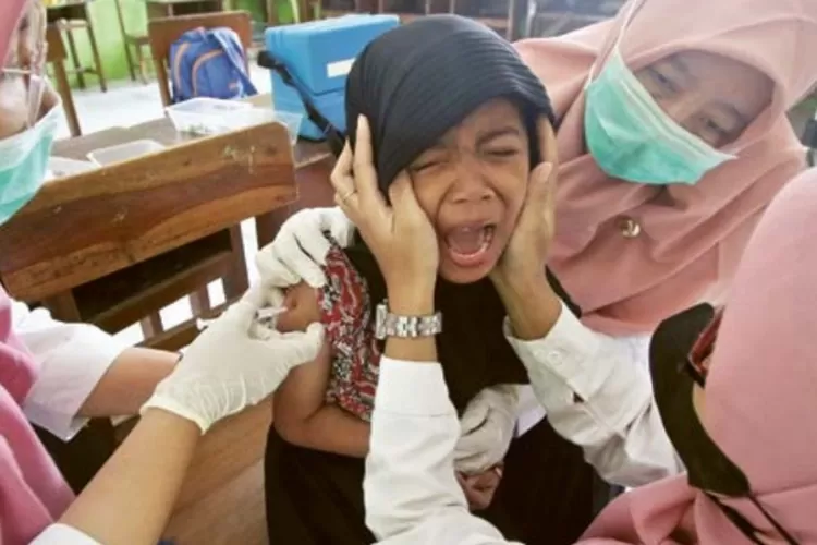 Imunisasi Menyasar Seluruh Siswa SD Kota Malang