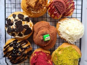 Hanya 5 Ribu Rupiah, Ini Rekomendasi Jajanan Manis di Malang ada Roti Unyil dan Sus Filling