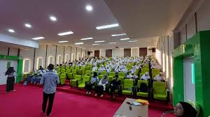 Edukasi Investasi Pasar Modal Melalui Aplikasi IPOT oleh KSM-E Galeri Investasi BEI FEB Unisma Malang