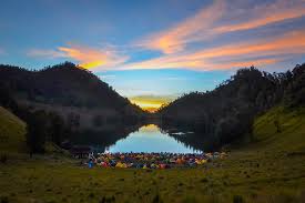Menelusuri Pesona Ranu Kumbolo, Danau Indah di Kaki Gunung Semeru