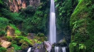 Pesona Wisata Air Terjun Coban Talun di Kota Batu
