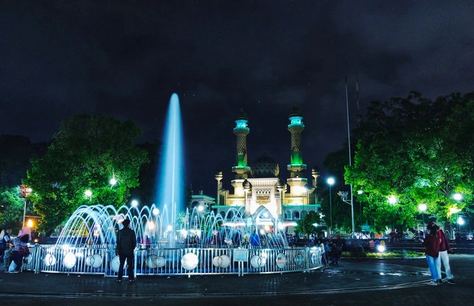 Tentang Keindahan Kota Malang di Malam Hari