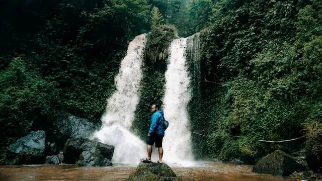 Menjelajahi Coban Amprong, Destinasi Wisata Tersembunyi di Malang
