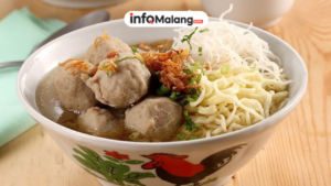 Menikmati  Kuliner Bakso Malang di Malam Hari