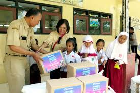 Mengajak Generasi Muda untuk Kembali ke Masjid Melalui Program “School of Happiness"