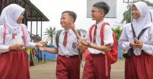 Siswa Tak Lolos Sekolah Negeri Bisa Beralih ke Swasta, Pemerintah Siapkan Skema Biaya