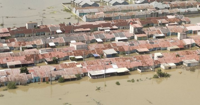 Banjir Jabodetabek: Asuransi Waspada, Kerugian Belum Terhitung!