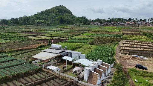 Crazy Steak Resto & Villa: Destinasi Kuliner dan Staycation Terbaru di Batu