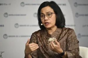 Sri Mulyani Bantah Kabar Mundur, IHSG Ambles 7%!