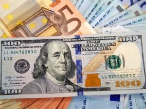 Dolar AS Ambruk! IMF Bongkar Penyebabnya