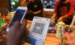 Krisis Kelas Menengah: QRIS Menunjukkan Gelombang Penurunan Daya Beli!