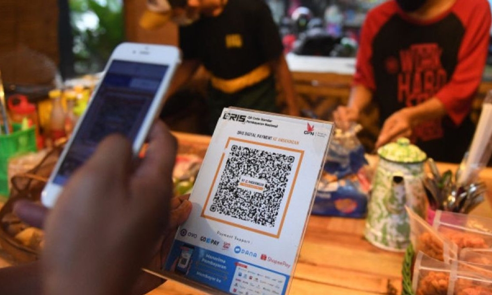 Krisis Kelas Menengah: QRIS Menunjukkan Gelombang Penurunan Daya Beli!