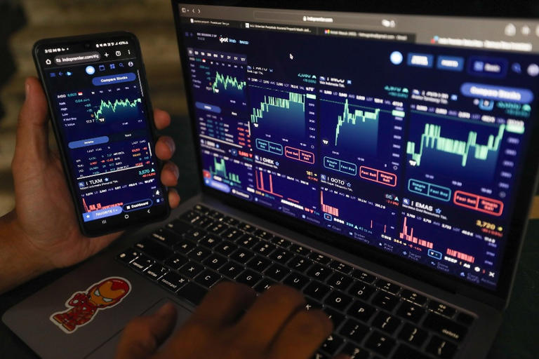 Saham BUMI Meroket Jelang Akhir Pekan!