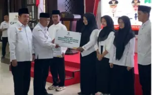 126 Mahasiswa Baru Malang Dapat Beasiswa dari Baznas, Ini Harapannya