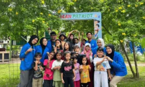 Generasi Peduli: Mahasiswa UB Bekali Siswa Tawangargo Cinta Lingkungan.