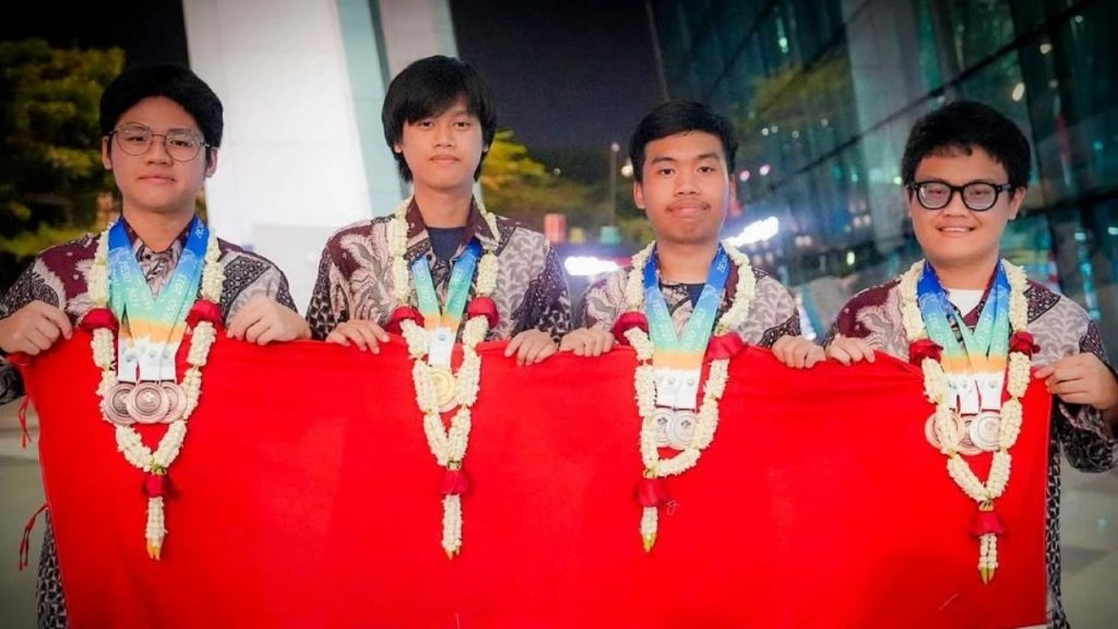 Bangga! Empat Pelajar Indonesia Raih 11 Medali di Olimpiade Ilmu Kebumian Internasional 2025 di China