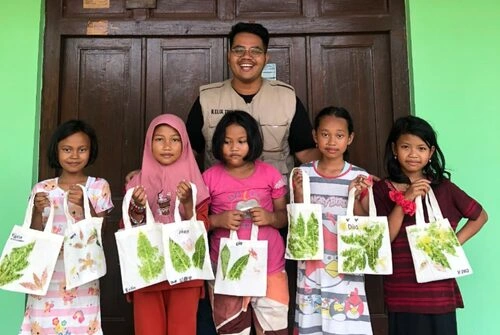 Ekspresi Seni Anak-Anak, Ecoprint SDN 05 Tambakasri Tampilkan Kolaborasi dengan Alam