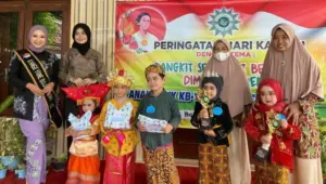 Fashion Show Baju Adat Nusantara Dapat Apresiasi dari Bunda PAUD Kota Malang
