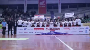 SMA Kalam Kudus Malang Taklukkan SMA Santa Maria Malang (Pa) dengan skor 32-17 di Honda DBL with Kopi Good Day East Java-South 2025