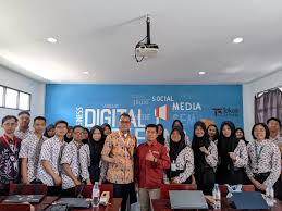 Pelajar SMK Telkom Dapat Wawasan Jurnalistik Lewat Journalist Goes to School