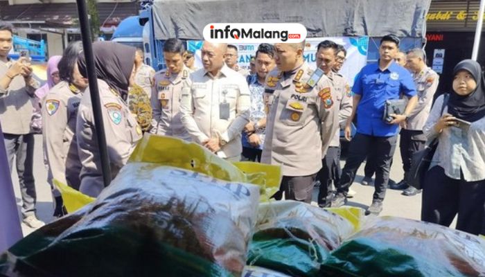 Responsif Atasi Harga Pangan, Pemkab Malang Gelontorkan 8 Ton Beras di Tiap Kecamatan