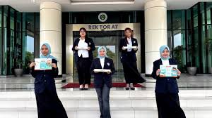 Tim PKM-K UM Luncurkan Aloeveil, Inovasi Cling Wrap Biodegradable Berbasis Lidah Buaya