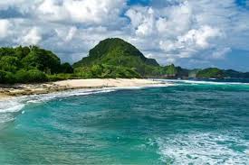 Karakteristik Istimewa yang Membuat Pantai Goa Cina Menonjol