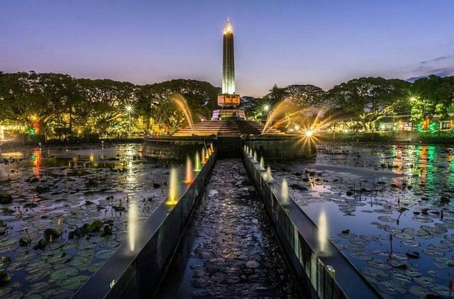 Nongkrong Santai Sambil Lihat Gemerlap Kota, Ini Rekomendasi Wisata Citylights Murah di Malang