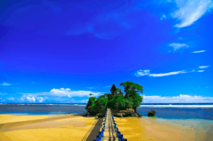 Rute, Harga Tiket, dan Tips Berwisata ke Pantai Balekambang