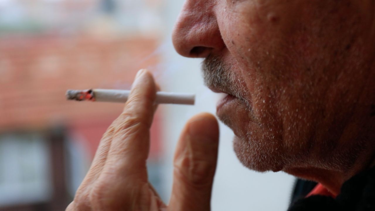 Aksi Kakek di New York Ajak Warga Merokok Bareng Berujung Didatangi Ribuan Orang