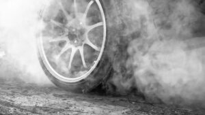 Aksi Balap Liar Tak Terlihat di Jalan Bandung-Veteran Kota Malang pada Minggu Dini Hari