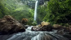 Anti Ribet! 5 Air Terjun di Malang yang Paling Mudah Diakses, Cocok untuk Liburan Keluarga