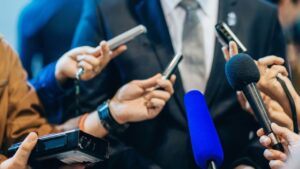 Memahami Tugas Gubernur dalam Menyusun Perda dan Hubungannya dengan DPRD Provinsi