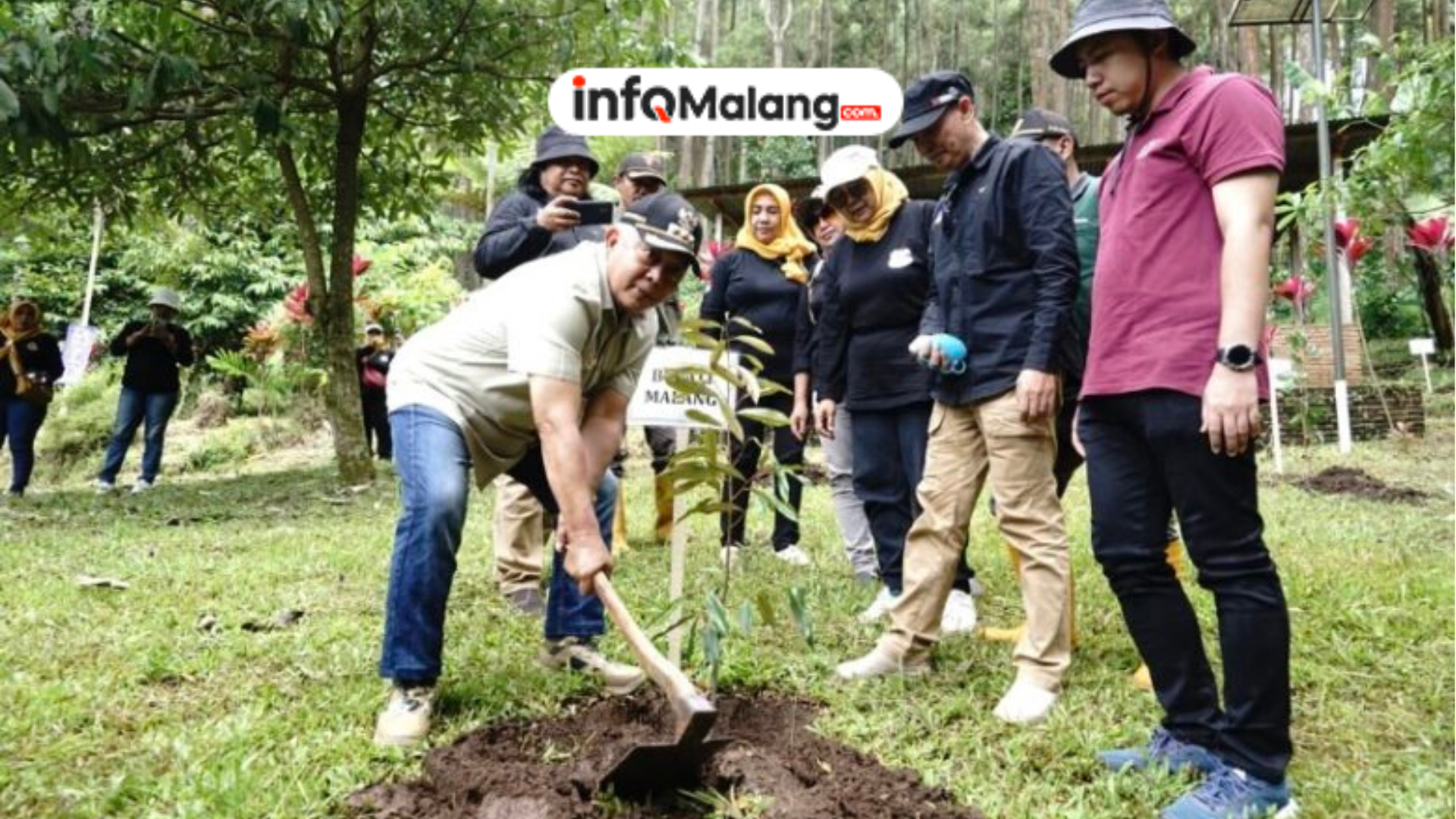 Bupati Sanusi Dorong Penanaman Pohon untuk Antisipasi Banjir Bandang