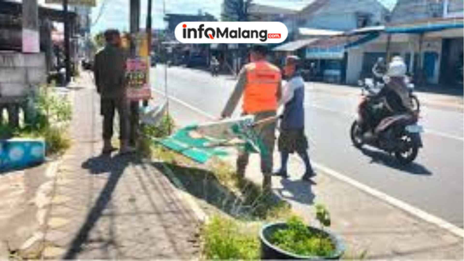 Satpol PP Kabupaten Malang Tertibkan 178 Reklame Insidental