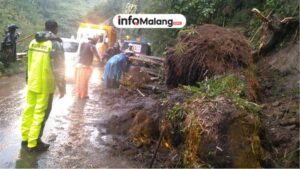 Breaking News: Akses Malang–Kediri Terganggu Akibat Longsor Tembok Penahan Tebing, Rabu 14 Januari 2026