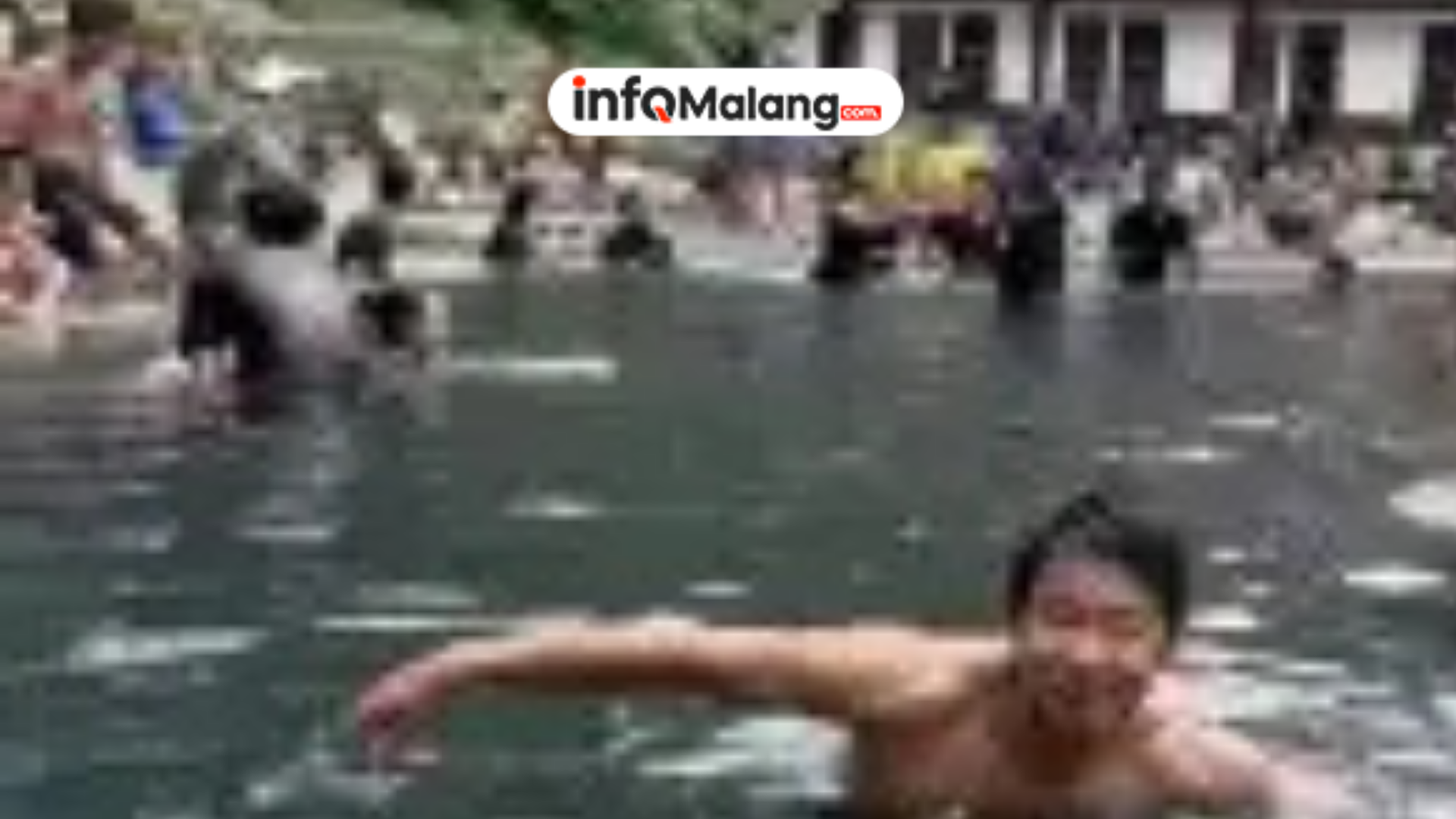 Keluhan Wisatawan Asing Soal Asap Rokok Mencuat di Kawasan Pemandian Cangar