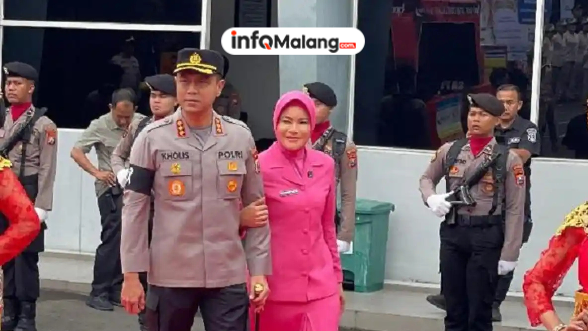 Kapolresta Malang Kota Kenakan Ban Hitam, Simbol Duka untuk Korban Kanjuruhan