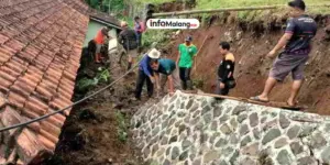 Ambrolnya Pagar Lantai 3 Gegerkan Pasar Besar Malang, Ini Penyebab Awalnya