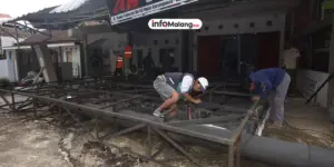 Angin Kencang Robohkan Pohon dan Papan Reklame di Malang, Lima Orang Terluka