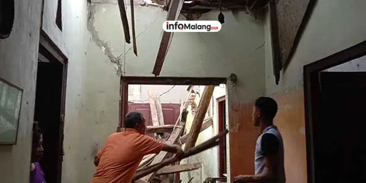 Angin Kencang Rusak Atap 10 Rumah di Lawang, Warga Alami Kerugian