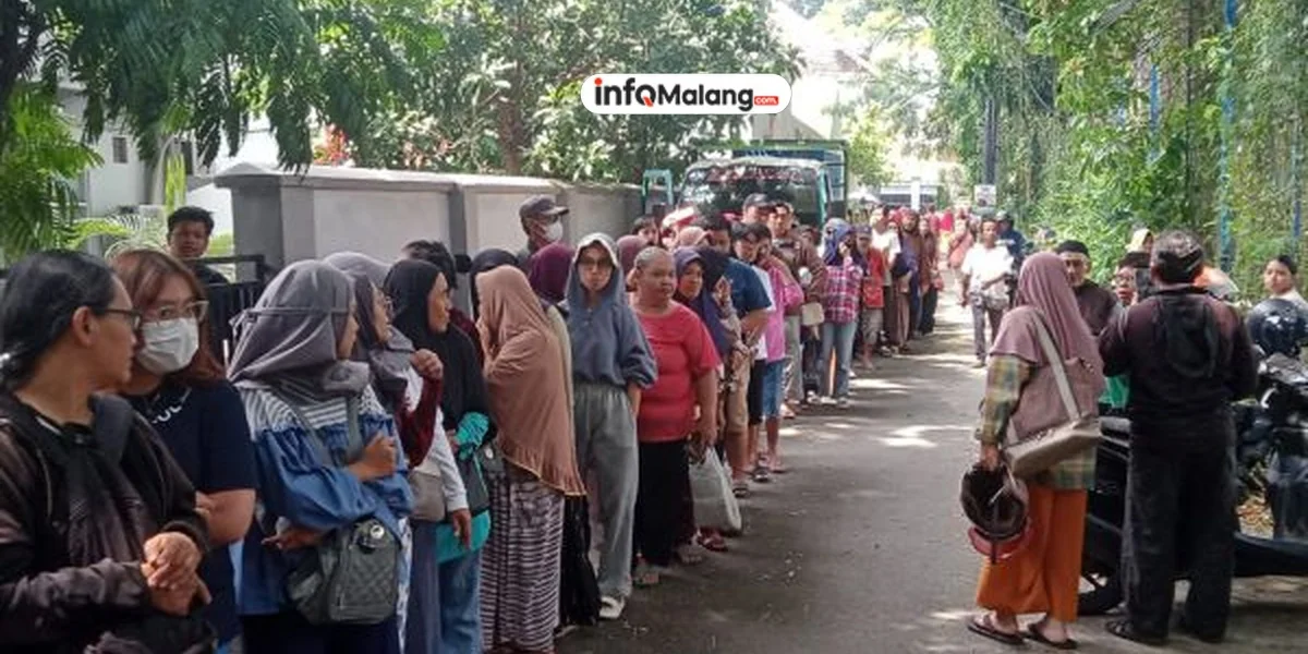 Antrean Membludak! Demi Emas, Warga Rela Datang Jam 3 Pagi!