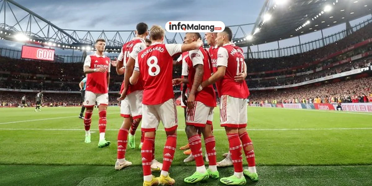 Arsenal consider Emirates Stadium expansion to 70,000 capacity