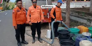 BPBD Kabupaten Malang Salurkan Air Bersih ke Delapan Desa di Tiga Kecamatan