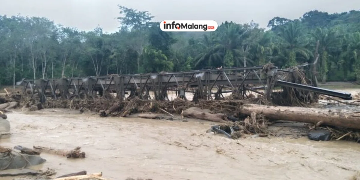 Banjir Bandang Hanyutkan Jembatan Darurat Sutojayan di Pakisaji