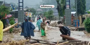 Banjir Menerjang Malang Selatan: Satu Korban Jiwa dan Jembatan Penghubung Terancam Putus