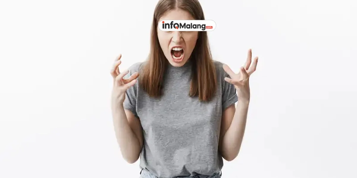 Cewek ini Kesal Karena Halaman Rumahnya Digunakan Parkir Motor Penonton Sound Horeg Tanpa Izin