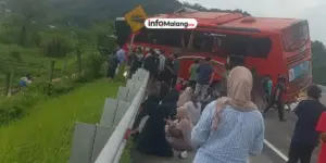 Crisis Center Dibuka di Exit Tol Karanglo Malang untuk Keluarga Korban Kecelakaan